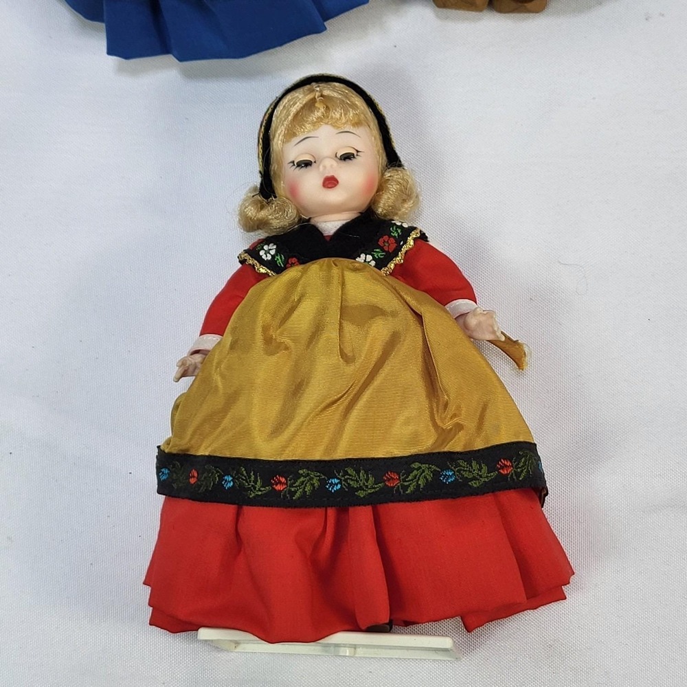 Madame Alexander Dolls Lot 5 Betsy Ross Finland Sweden Netherlands - Picture 9 of 16